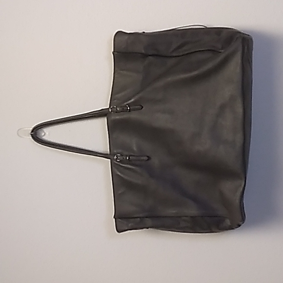 Authentic BALENCIAGA Papier A6 zip around tote in dark gray with mirror. - Picture 5 of 16